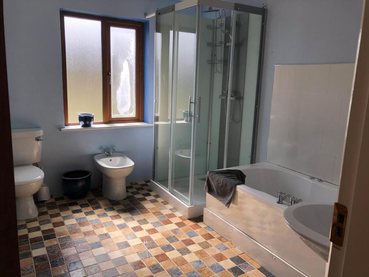 House With Sea Views Close To Beach With Wifi And Large Kitchen And Dining Ardnagreevagh Exteriör bild
